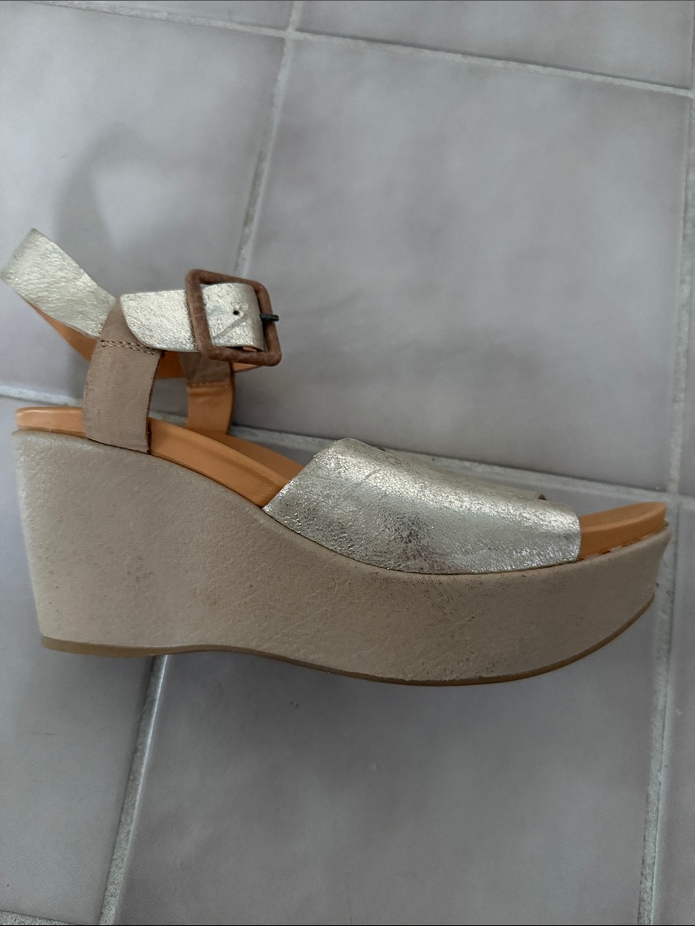 Kork-Ease Metallic Gold and Tan Wedge Sandals - Picture 4 of 6